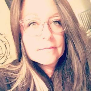 Meet your Posher, Jenn